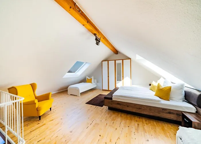Stylisches Penthouse Zentral Tischfussball 100M2 Wii
